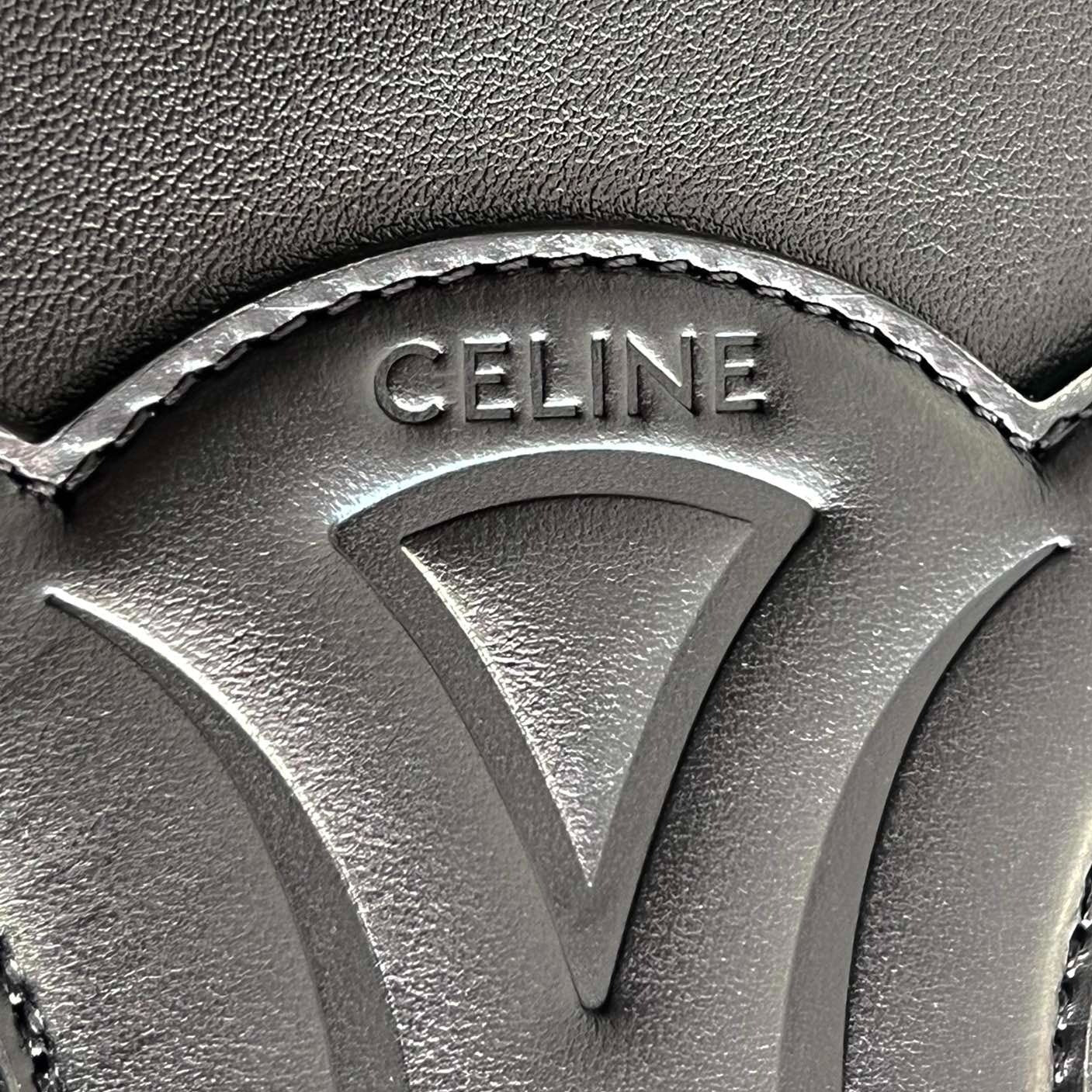 SEAU CUIR TRIOMPHE 24 VEAU NOIR