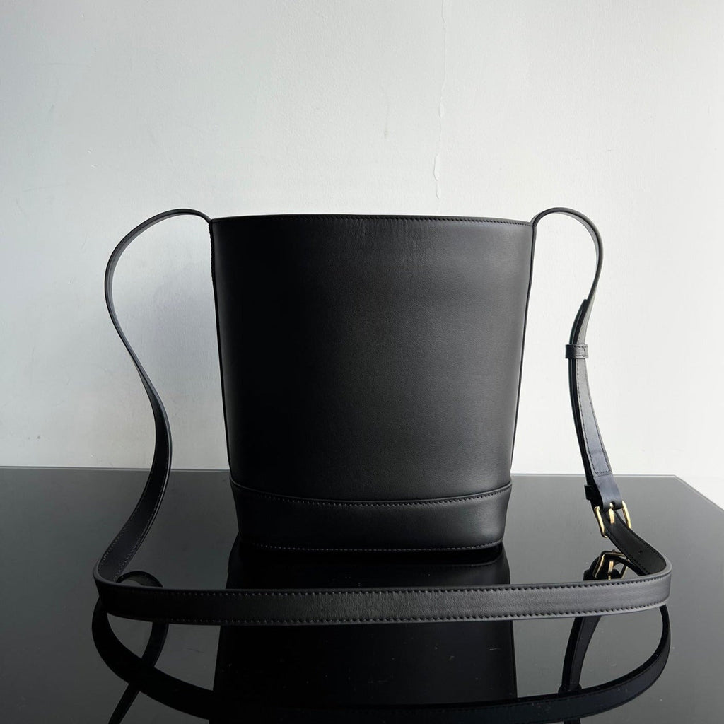 SEAU CUIR TRIOMPHE 24 VEAU NOIR