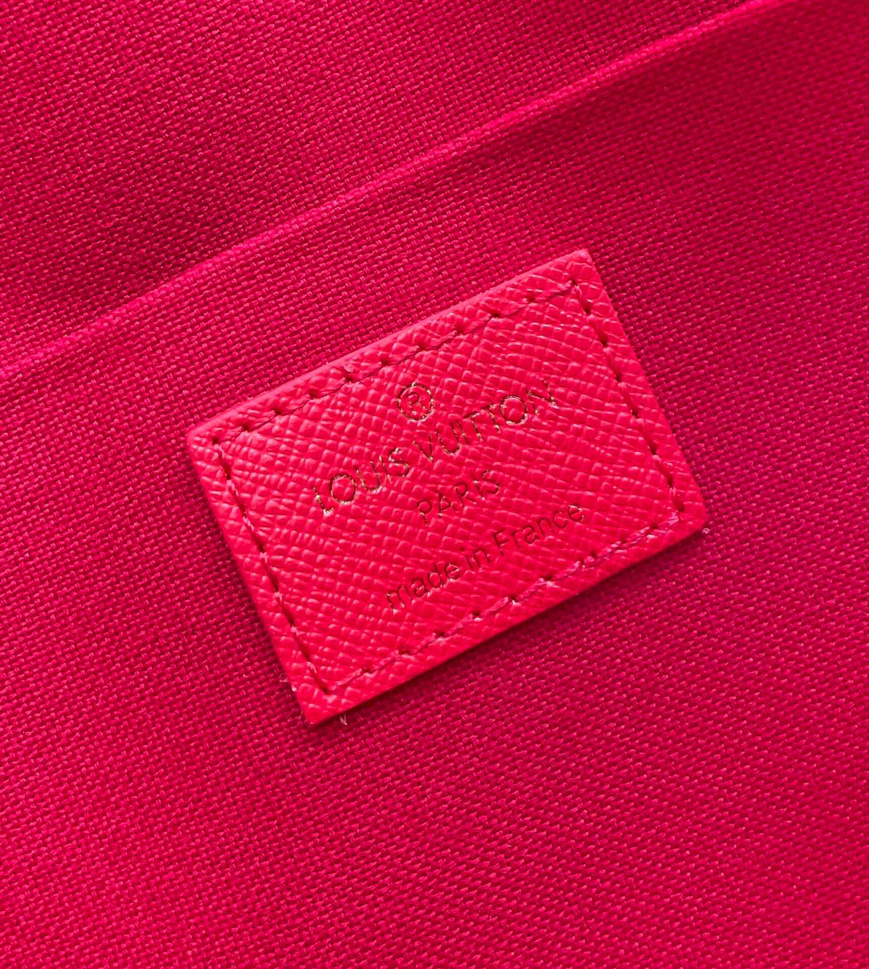 FÉLICIE POCHETTE 21 EN TOILE ENDUIT DAMIER EBENE MARRON QUINCAILLERIE OR