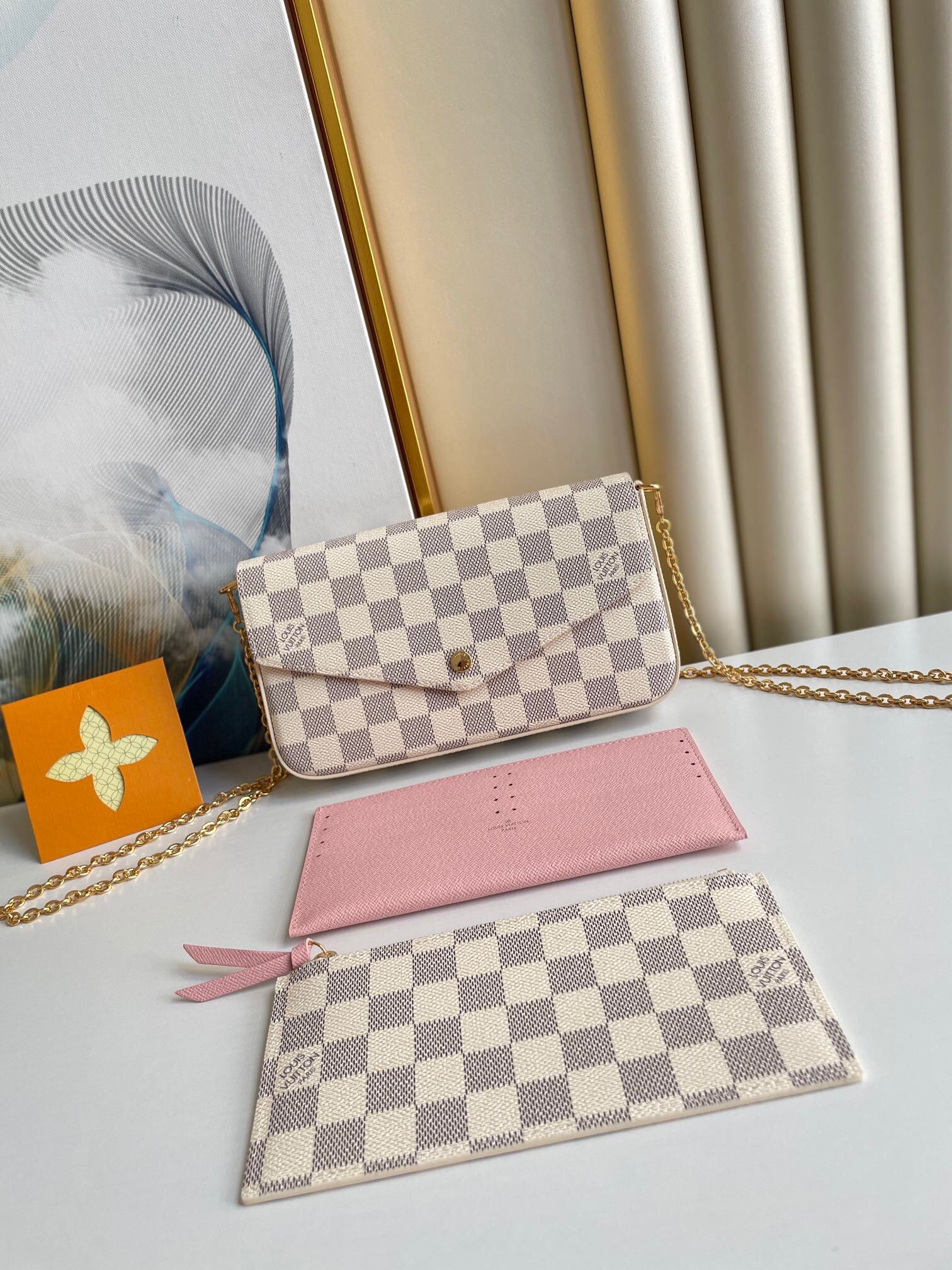 FÉLICIE POCHETTE 21 EN TOILE BLEU BEIGE DAMIER AZUR MATÉRIEL OR