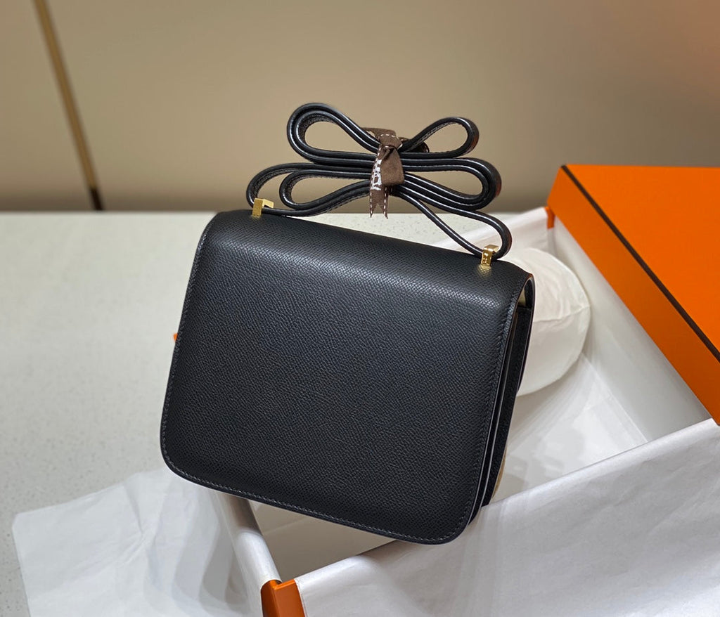 CONSTANCE 24 CUIR EPSOM NOIR QUINCAILLERIE DORÉ