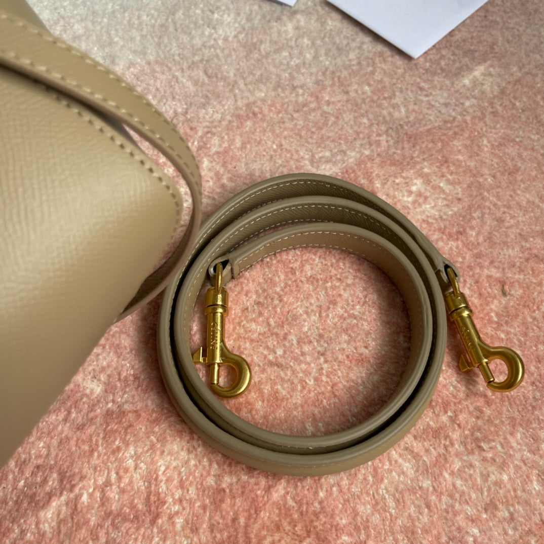 SAC À POISSON 24 CUIR BEIGE CRÈME