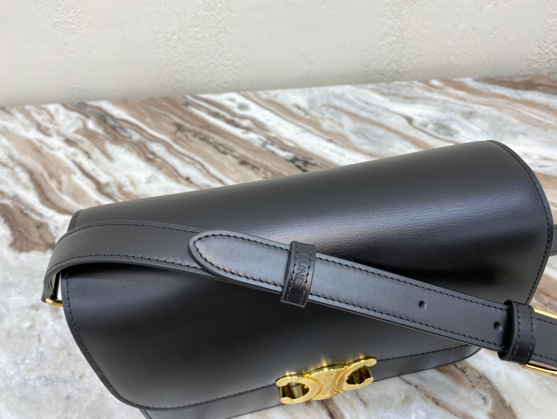 CLASSIQUE TRIOMPHE 22 CUIR DE VEAU NOIR QUINCAILLERIE OR