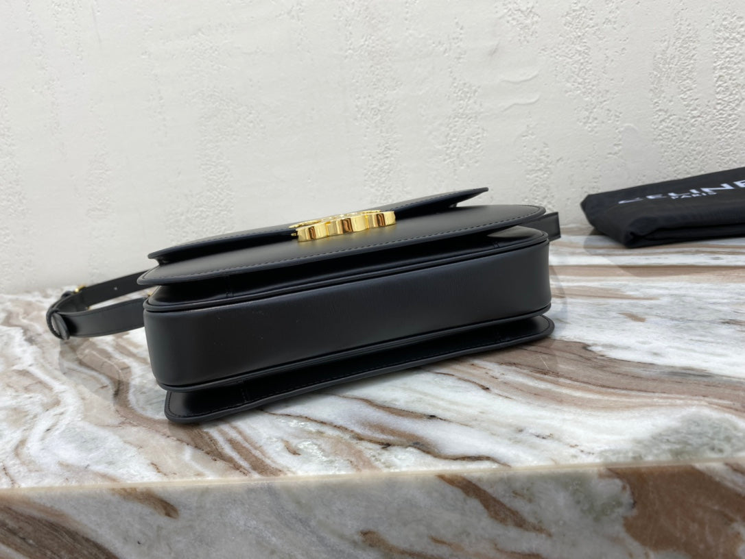 CLASSIQUE TRIOMPHE 22 CUIR DE VEAU NOIR QUINCAILLERIE OR