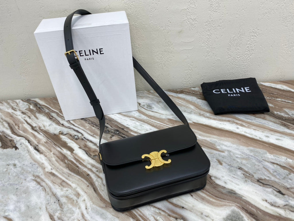 CLASSIQUE TRIOMPHE 22 CUIR DE VEAU NOIR QUINCAILLERIE OR