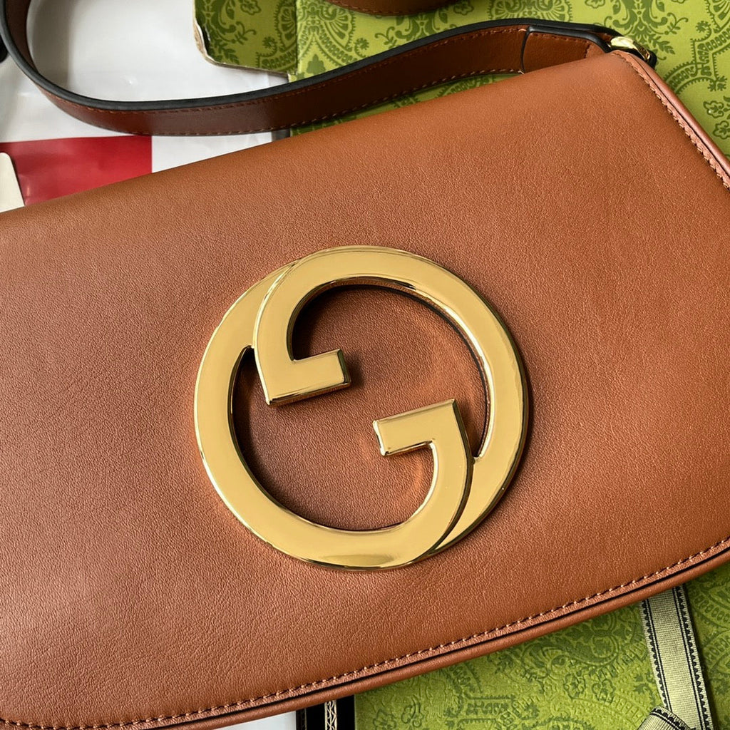 SAC À BANDOULIÈRE BLONDIE 28 EN CUIR D'AGNEAU BRONZE MARRON QUINCAILLERIE DORÉ