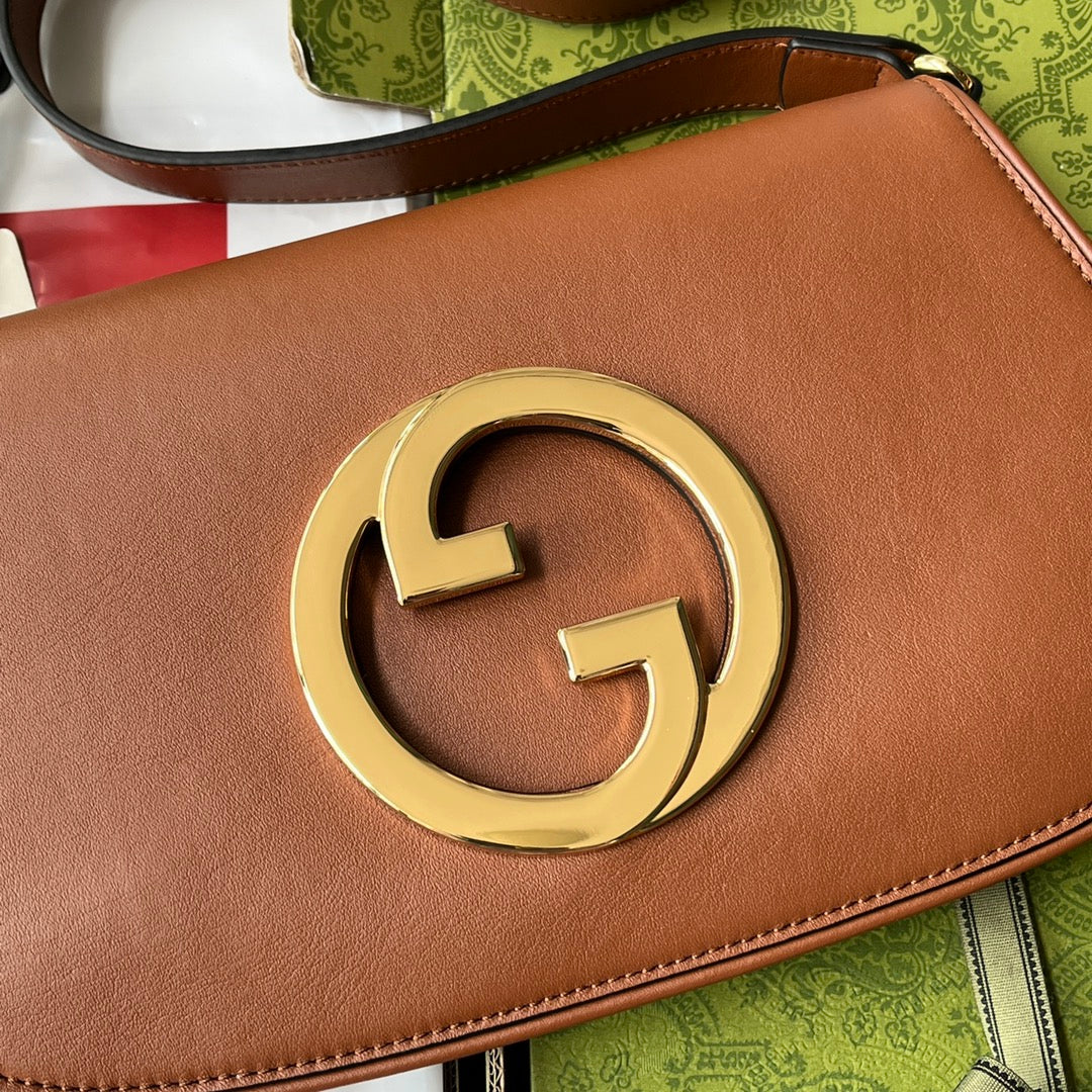 SAC À BANDOULIÈRE BLONDIE 28 EN CUIR D'AGNEAU BRONZE MARRON QUINCAILLERIE DORÉ
