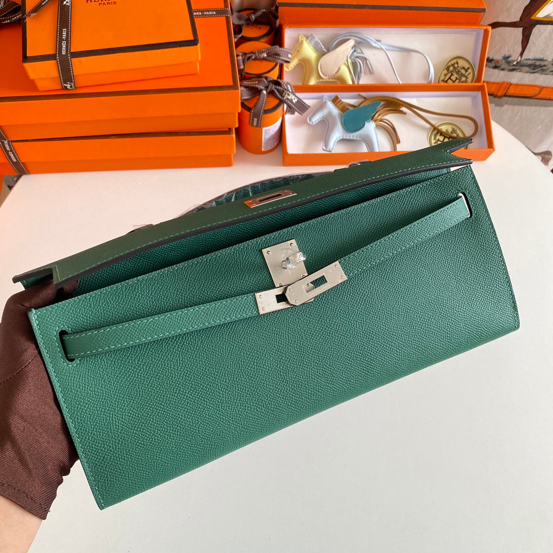 HM KELLY CUT 31 KAITOKE CUIR EPSOM VERT QUINCAILLERIE ARGENTÉE 229041