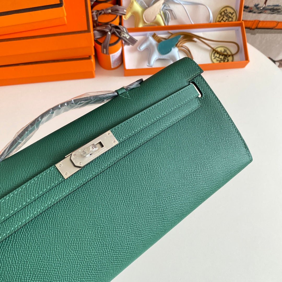 HM KELLY CUT 31 KAITOKE CUIR EPSOM VERT QUINCAILLERIE ARGENTÉE 229041