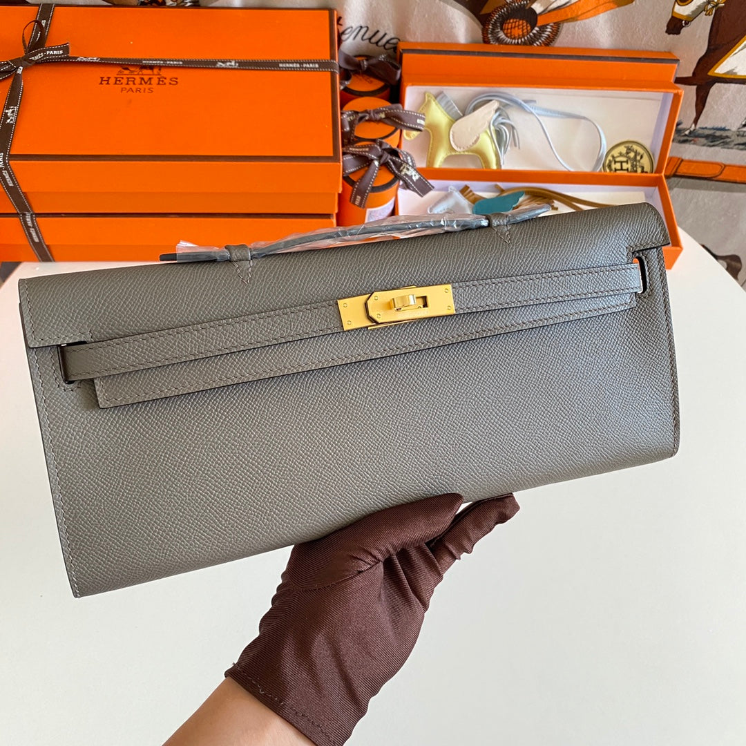 HM KELLY CUT 31 CUIR EPSOM GRIS FOSSILE QUINCAILLERIE DORÉ 229052