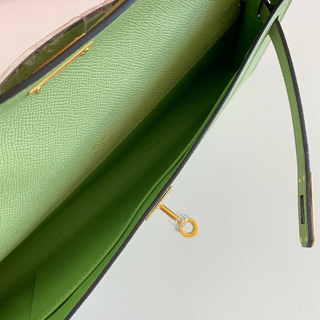 HM KELLY CUT 31 CUIR EPSOM VERT OLIVE QUINCAILLERIE DORÉ 229045