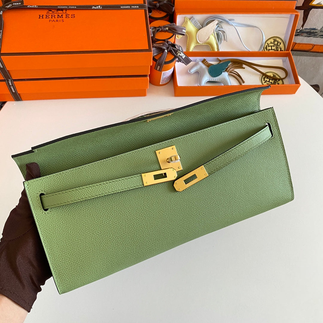 HM KELLY CUT 31 CUIR EPSOM VERT OLIVE QUINCAILLERIE DORÉ 229045