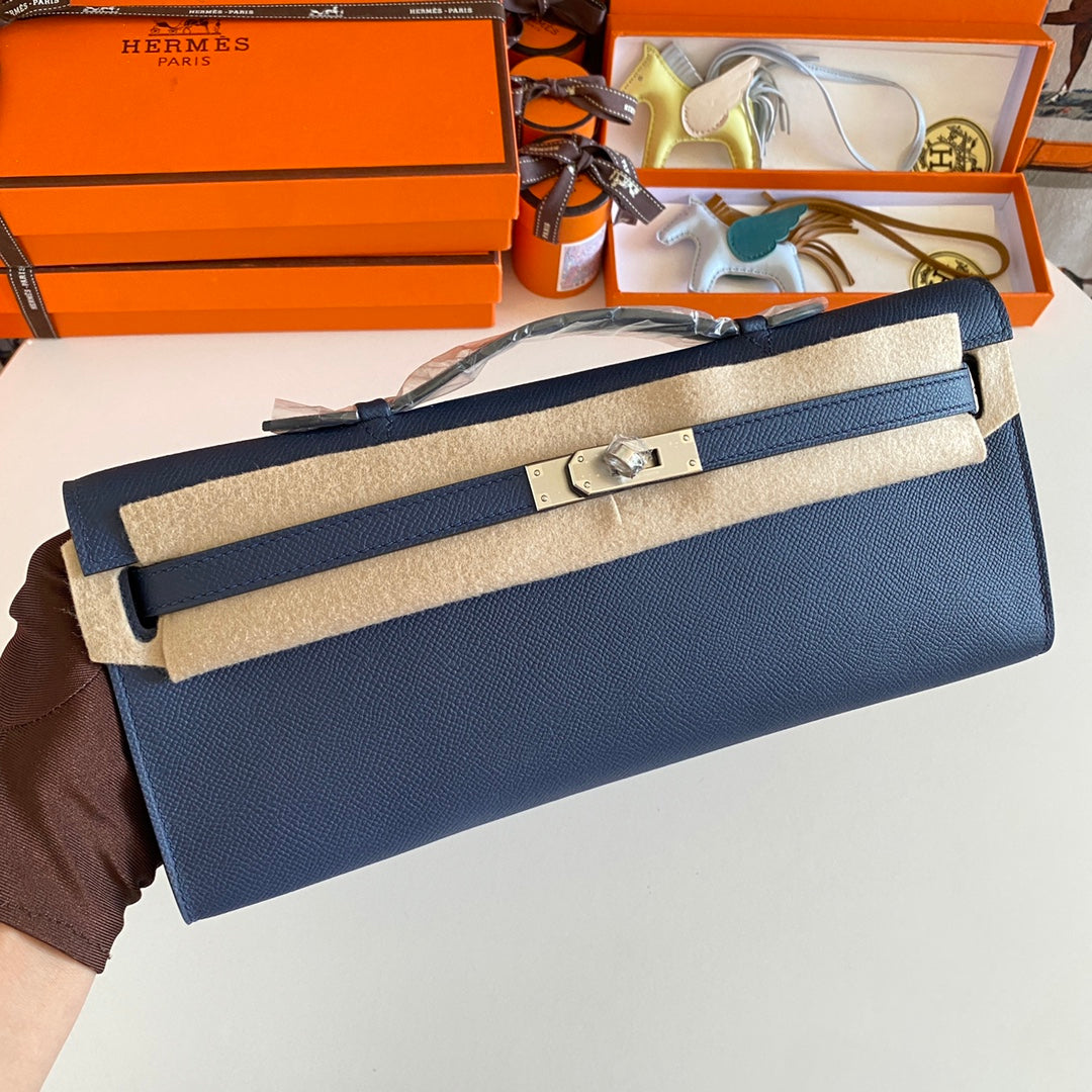 HM KELLY CUT 31 CUIR EPSOM BLEU NUIT QUINCAILLERIE ARGENTÉE 229048