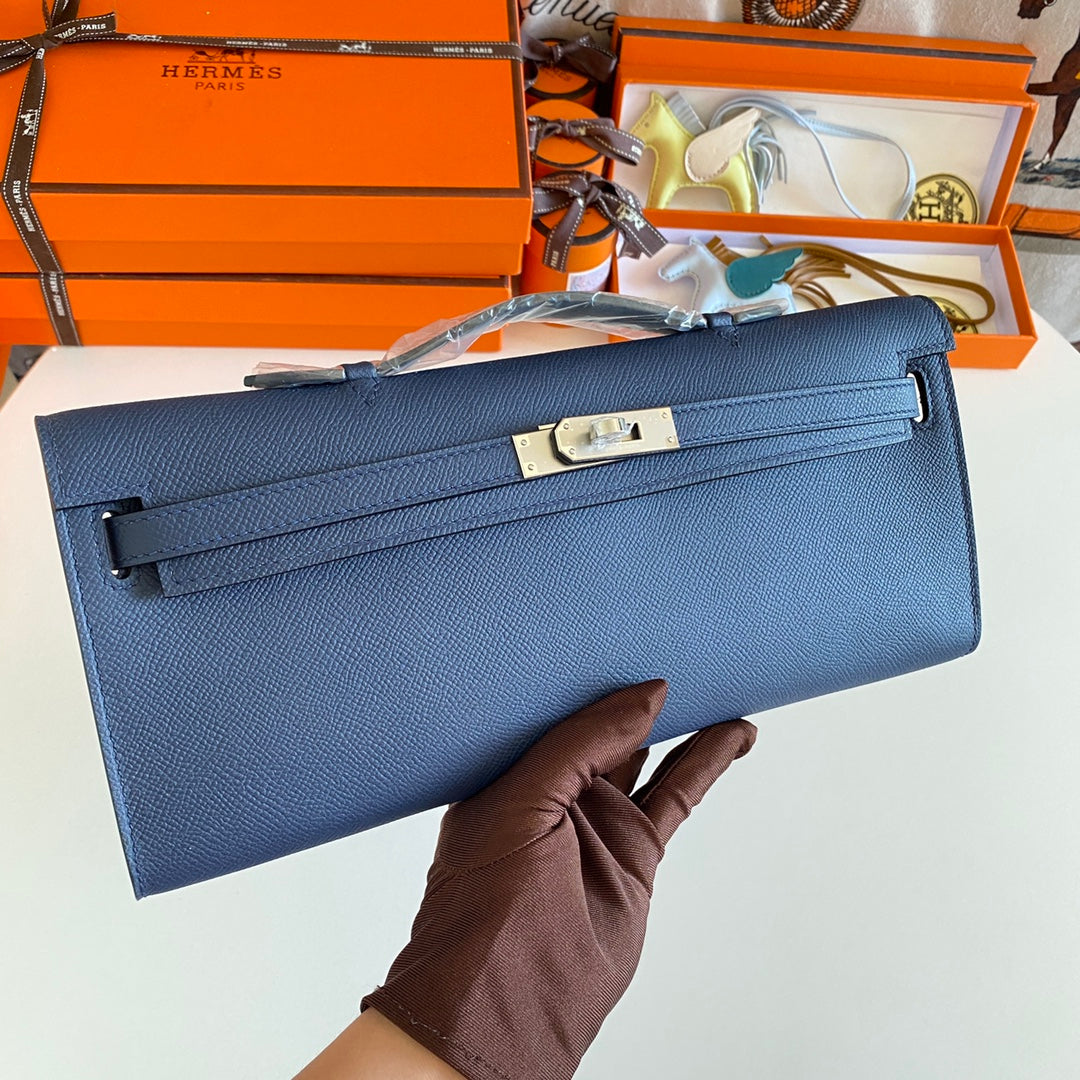 HM KELLY CUT 31 CUIR EPSOM BLEU NUIT QUINCAILLERIE ARGENTÉE 229048