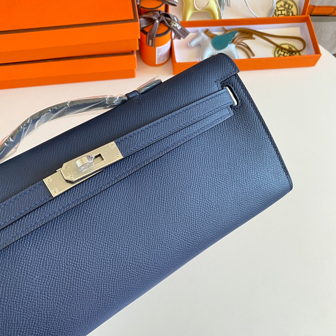HM KELLY CUT 31 CUIR EPSOM BLEU NUIT QUINCAILLERIE ARGENTÉE 229048