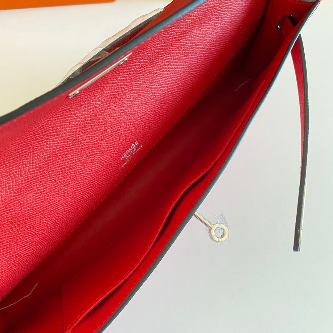 HM KELLY CUT 31 CUIR EPSOM ROUGE QUINCAILLERIE ARGENTÉE 229050