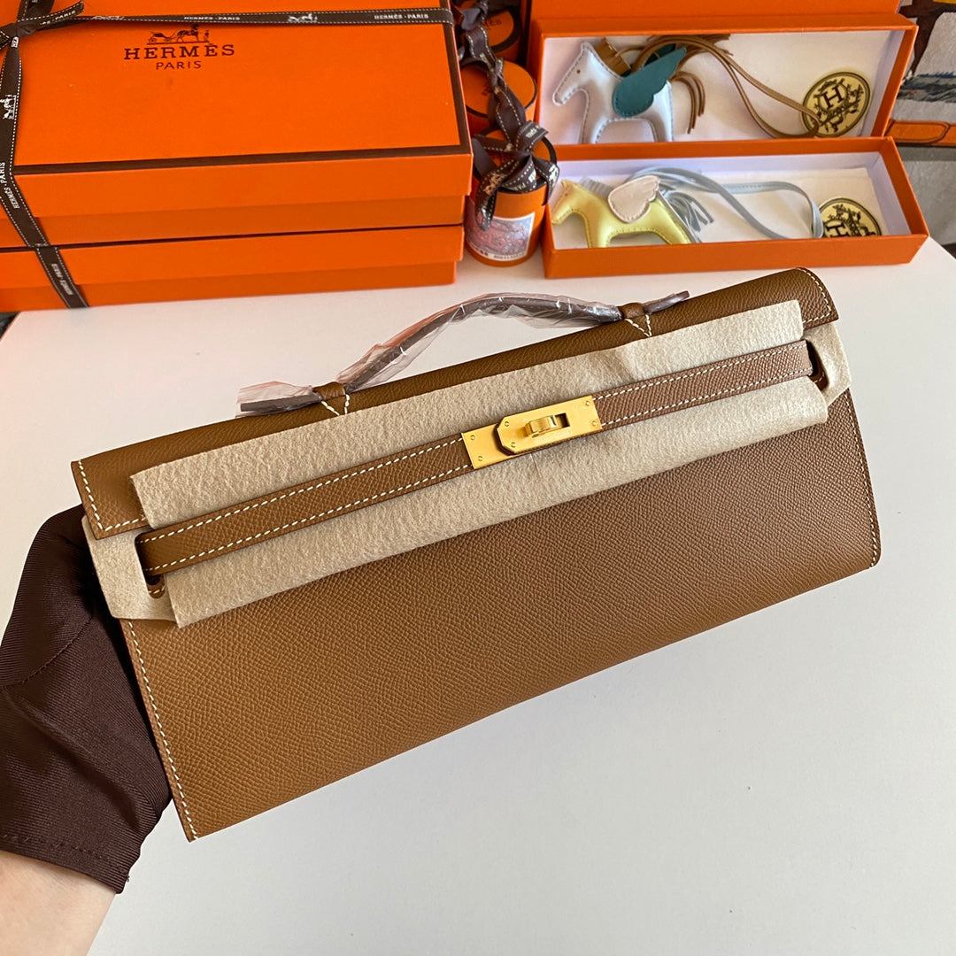 HM KELLY CUT 31 CUIR EPSOM BEURRE DE CACAHUÈTE QUINCAILLERIE DORÉ 229057