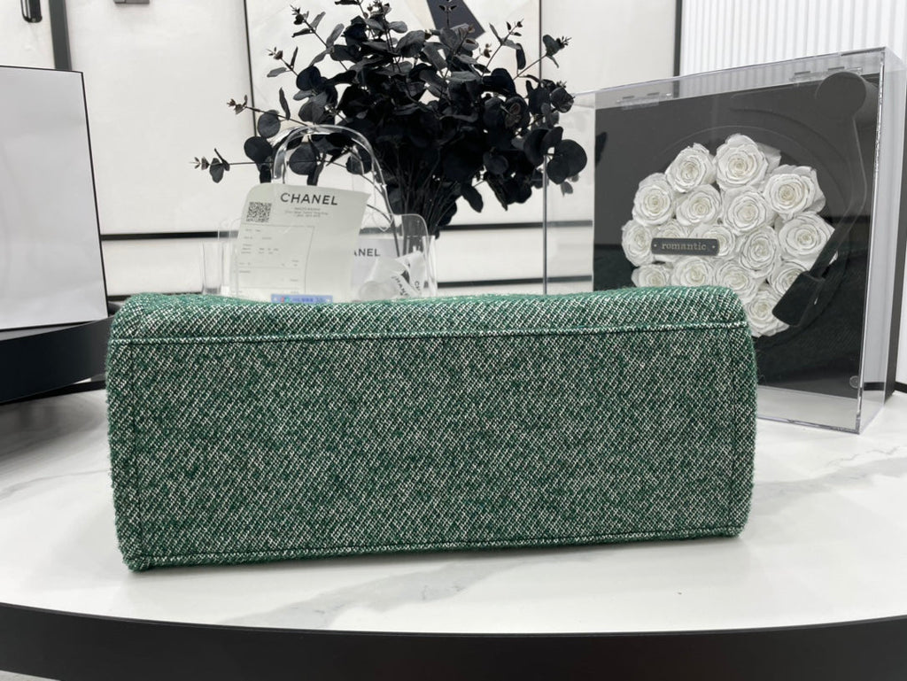 SAC CC DEAUVILLE TWEED CUIR VERT QUINCAILLERIE ARGENTÉE 10
