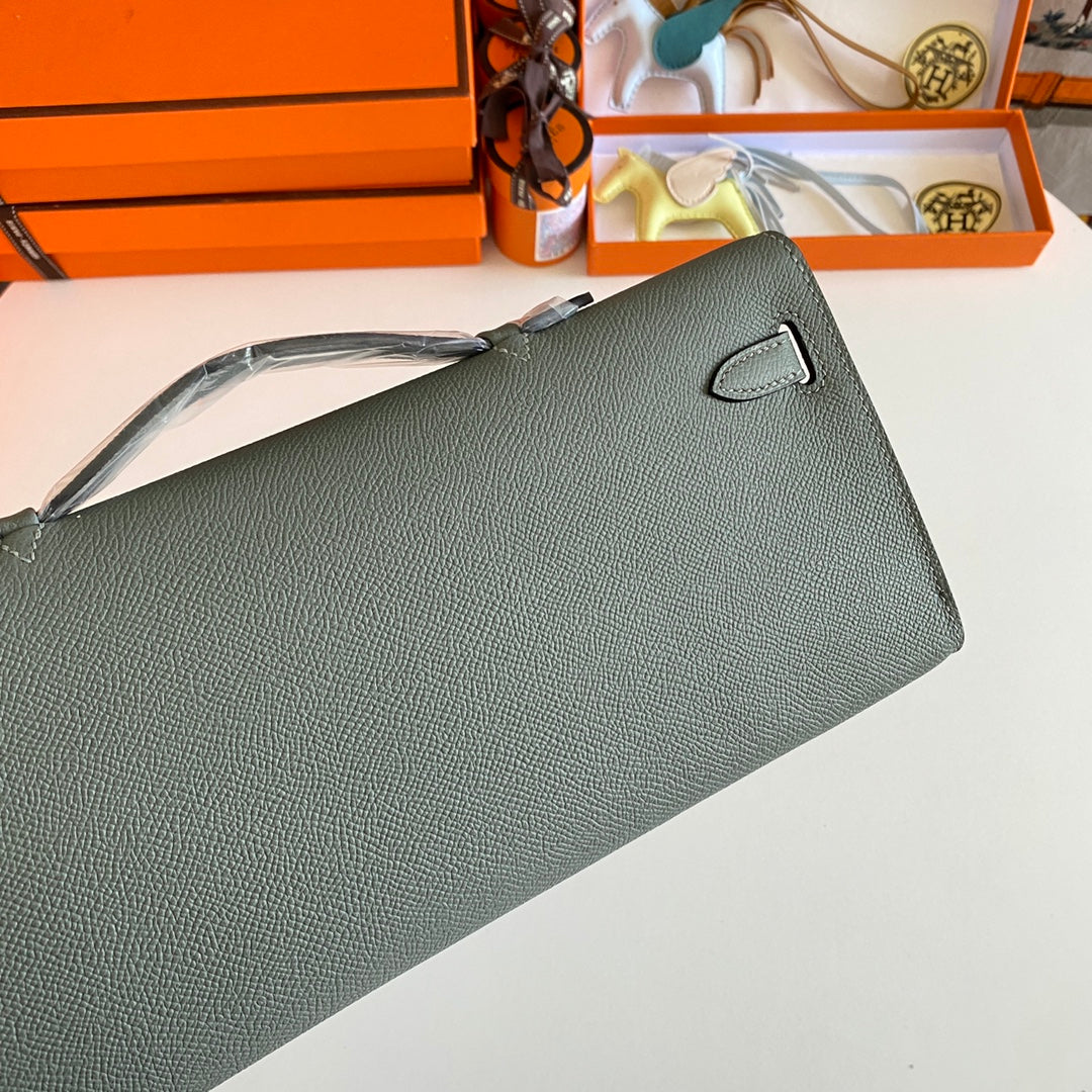 HM KELLY CUT 31 ASH GREY EPSOM LEATHER SILVER HARDWARE 229039