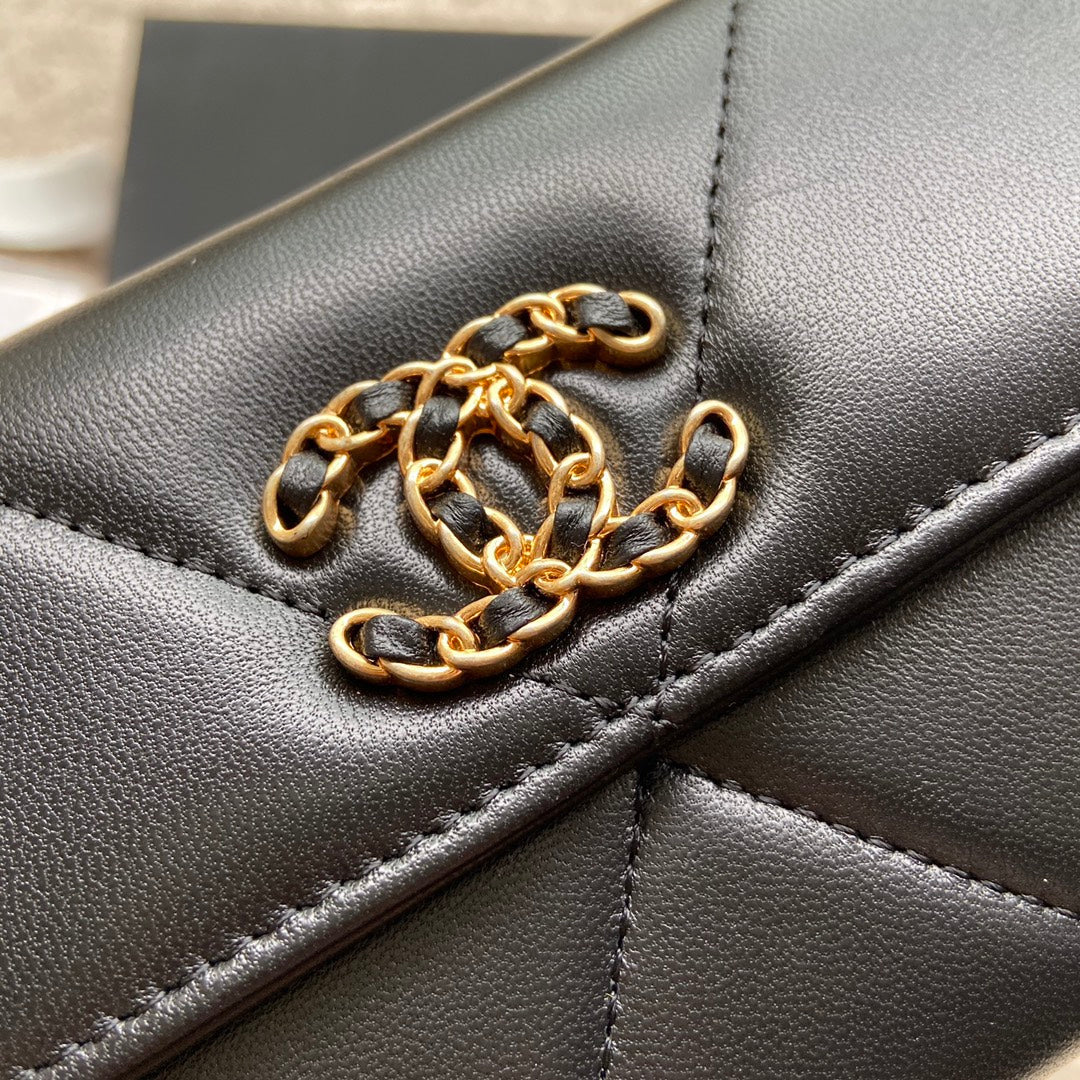 PORTEFEUILLE LONG CC 19 19CM EN CUIR DE VEAU NOIR
