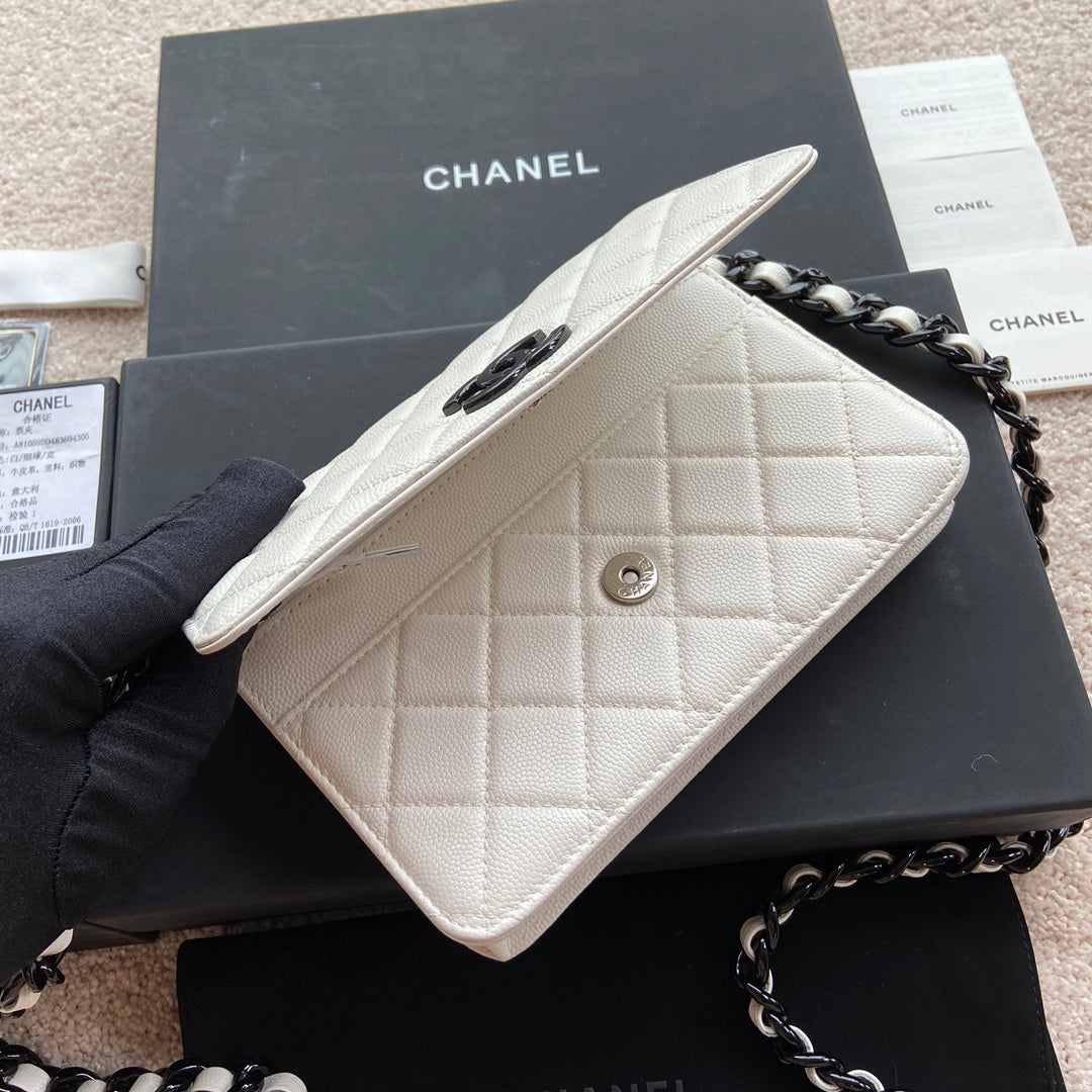 CC CLASSIC WOC 20CM CUIR DE VEAU GRAINÉ BLANC QUINCAILLERIE NOIRE