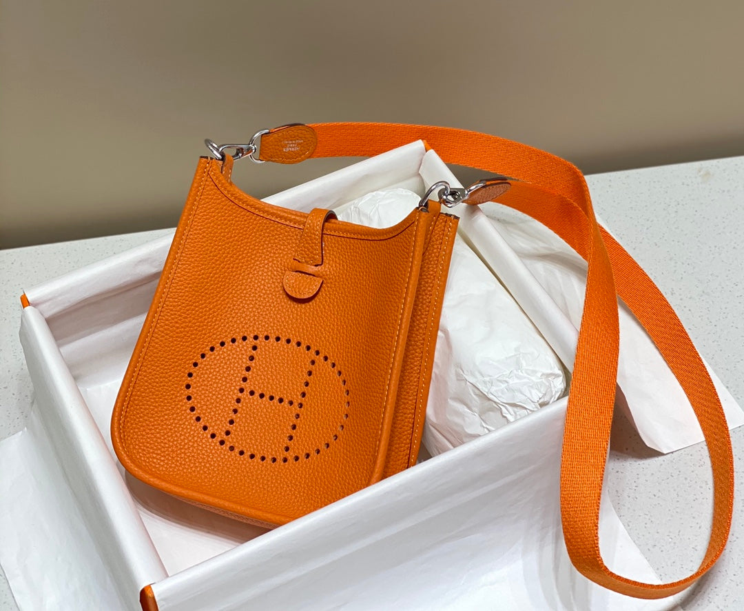 MINI EVELYNE 18CM ORANGE CHAUD TOGO SHW
