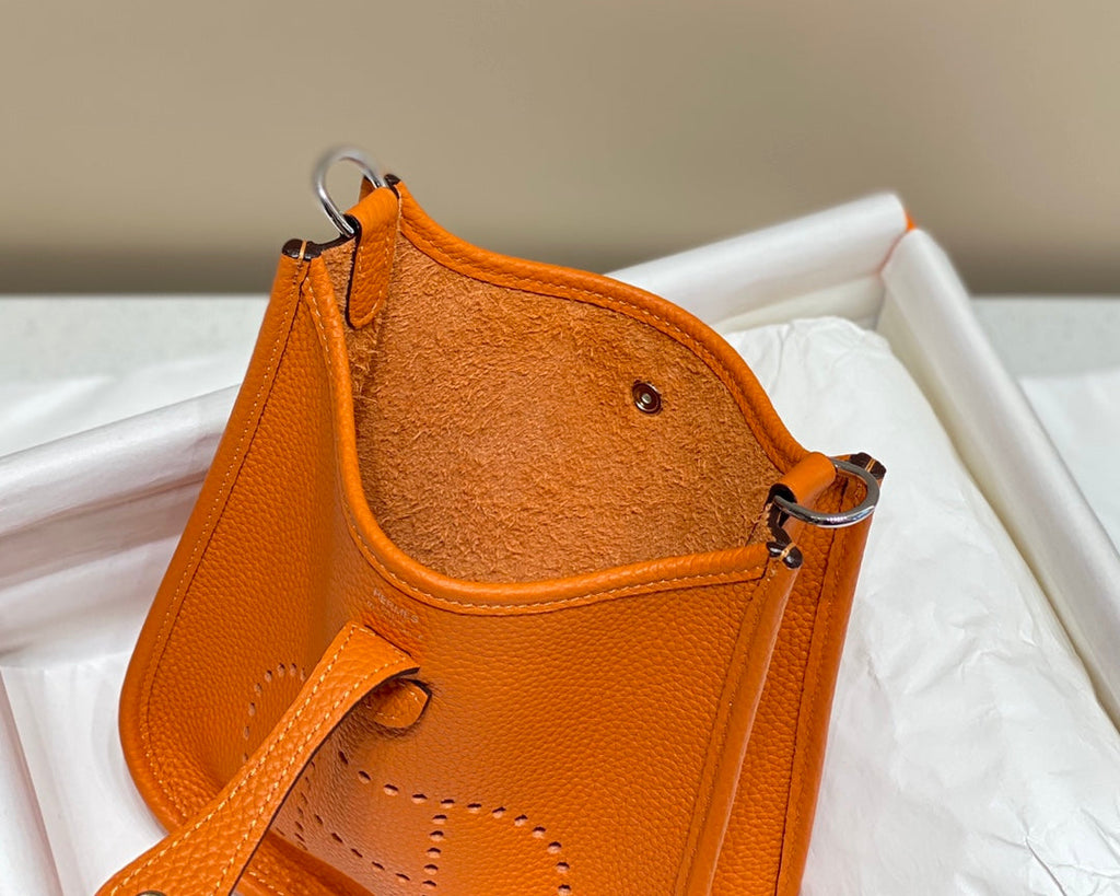 MINI EVELYNE 18CM ORANGE CHAUD TOGO SHW