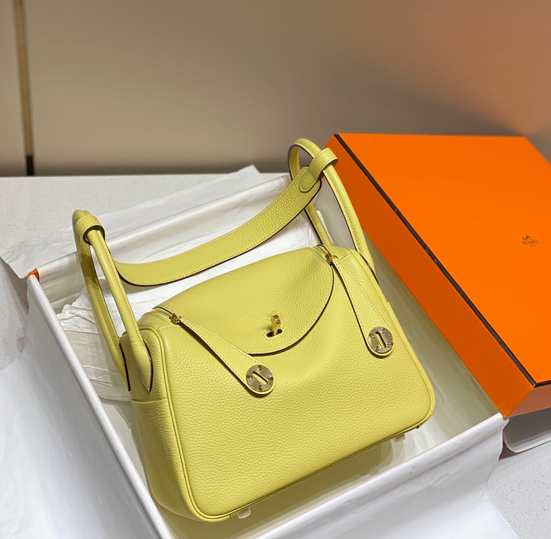 HM LINDY 30 バッグ レモン トリヨン クレマンス レザー