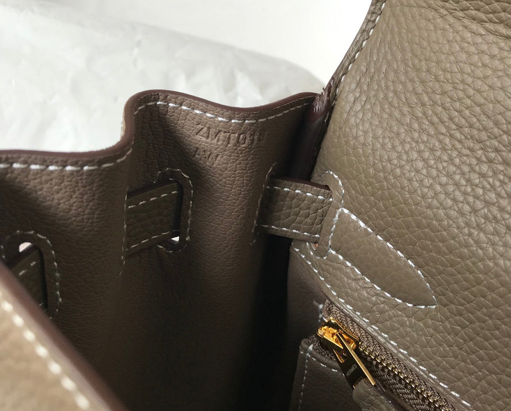 HM KELLY 32CM CUIR TOGO TAUPE QUINCAILLERIE DORÉ