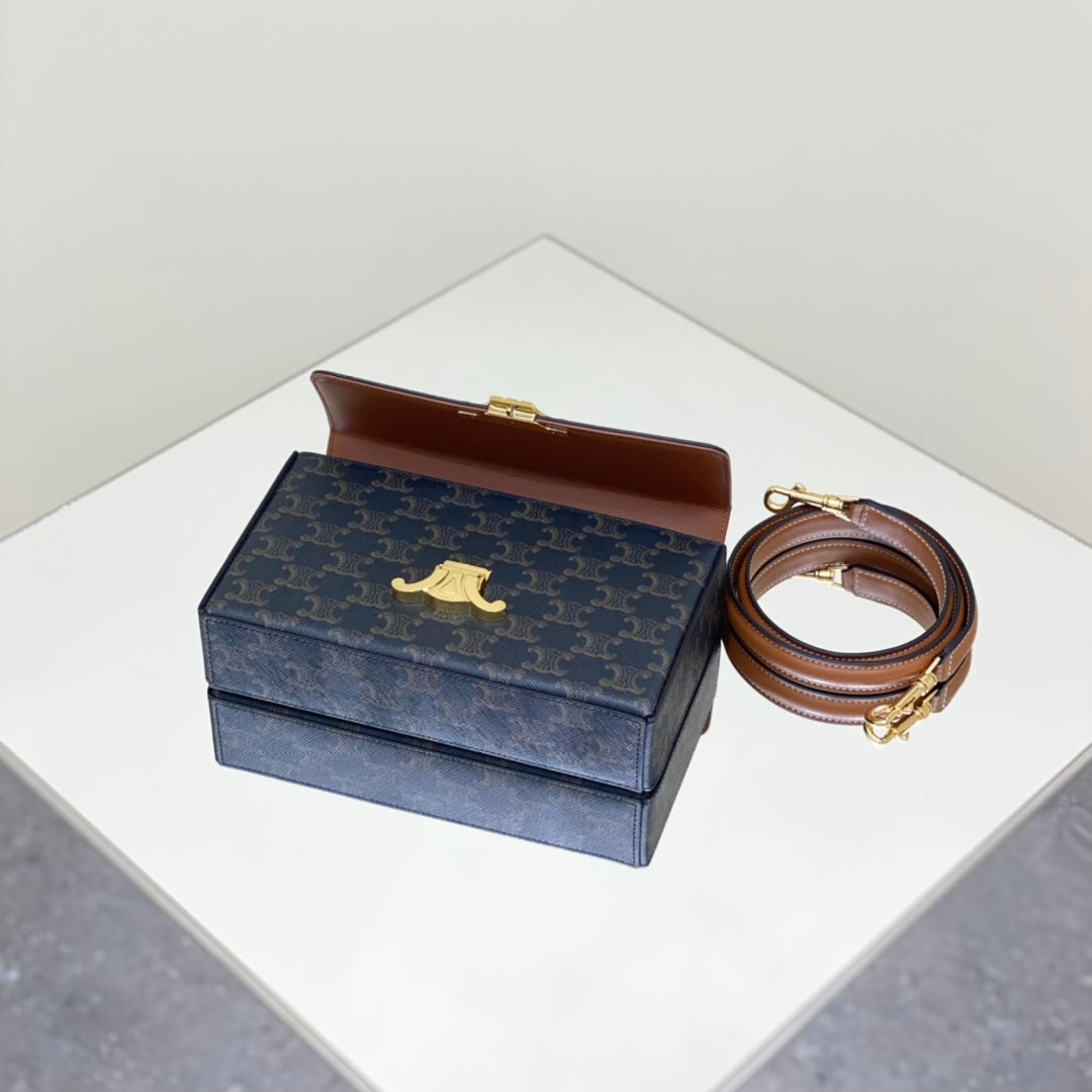 COFFRET TRIOMPHE 22 NOIR MOTIF CUIR DE VEAU NATUREL