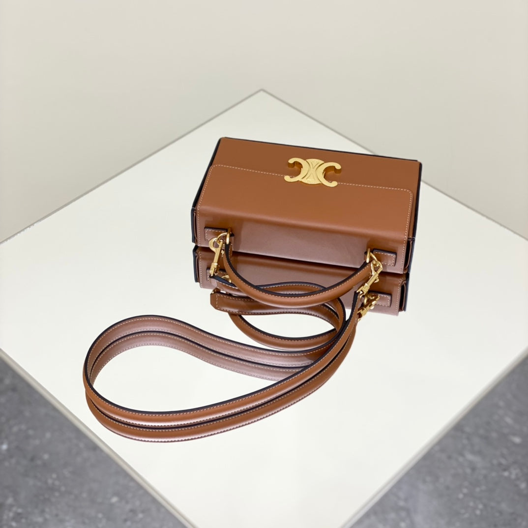 BOX TRIOMPHE 22 CUIR DE VEAU NATUREL TAN