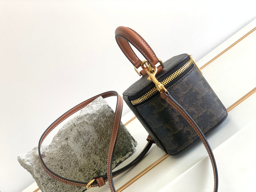 SAC BOX TRIPHOME 9 EN CUIR DE VEAU NOIR À MOTIF