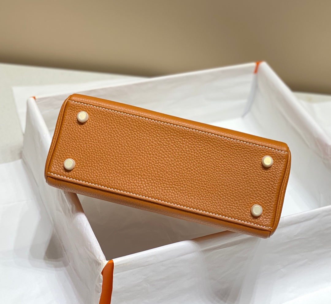 HM ケリー 28cm タン トーゴ ゴールドハードウェア