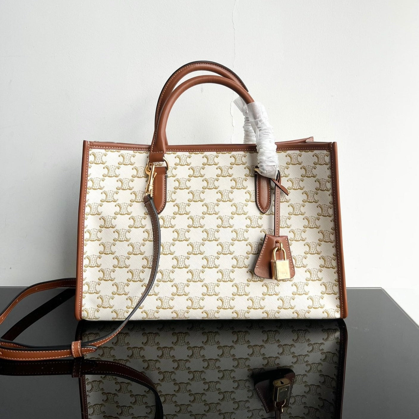SAC CABAS TRIPHOME 35 EN CUIR DE VEAU BLANC CRÈME