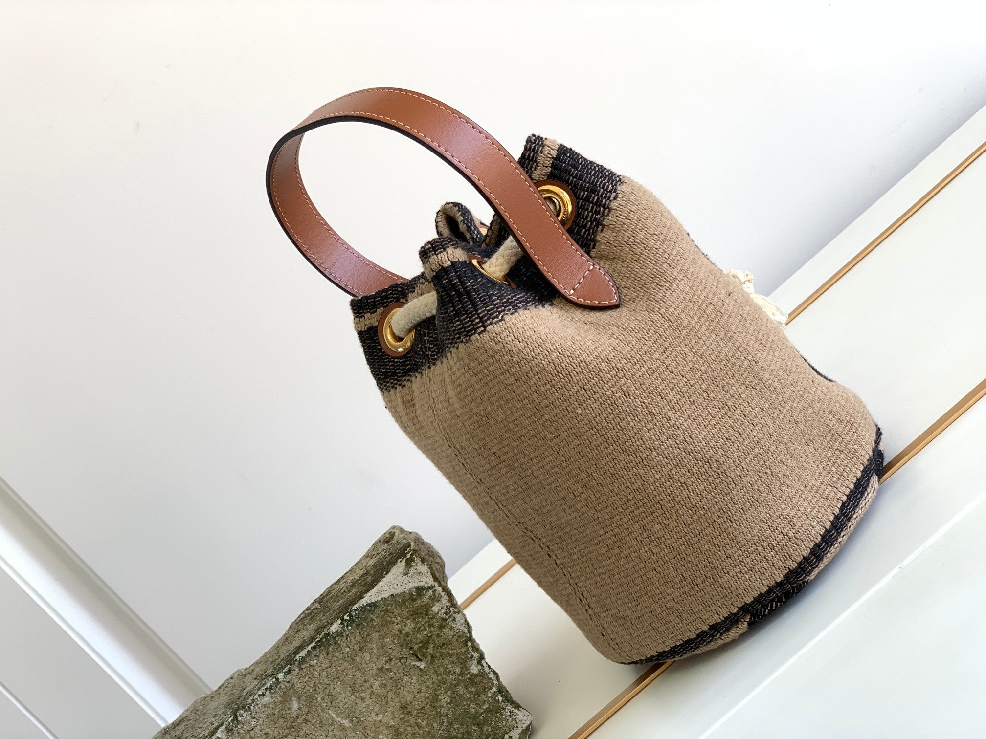 TRIPHOME 19 TISSU BRODÉ NOIR BEIGE