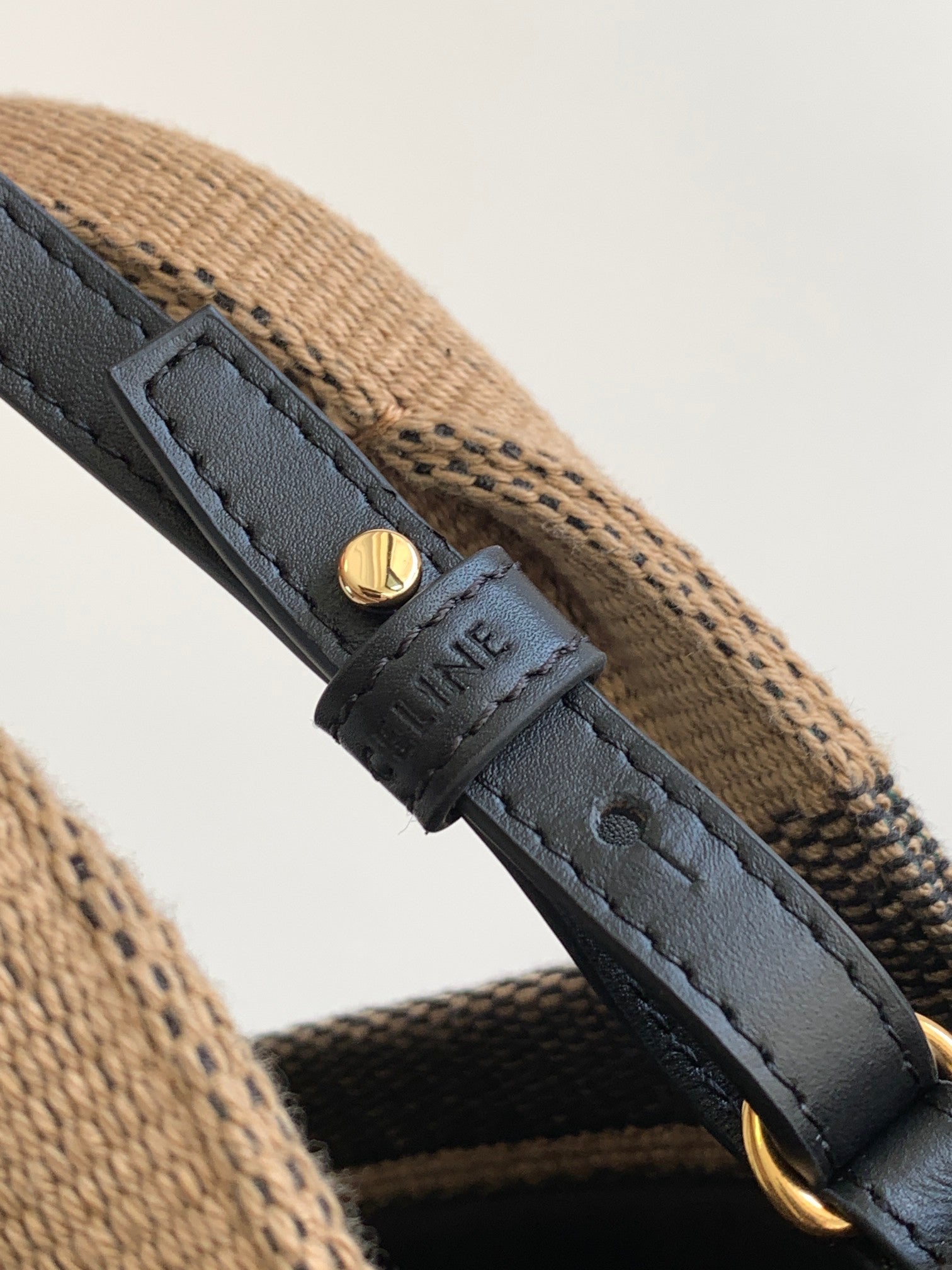 PETIT CABAS THAÏ 27CM TISSU NOIR BRODERIE TRIOMPHE