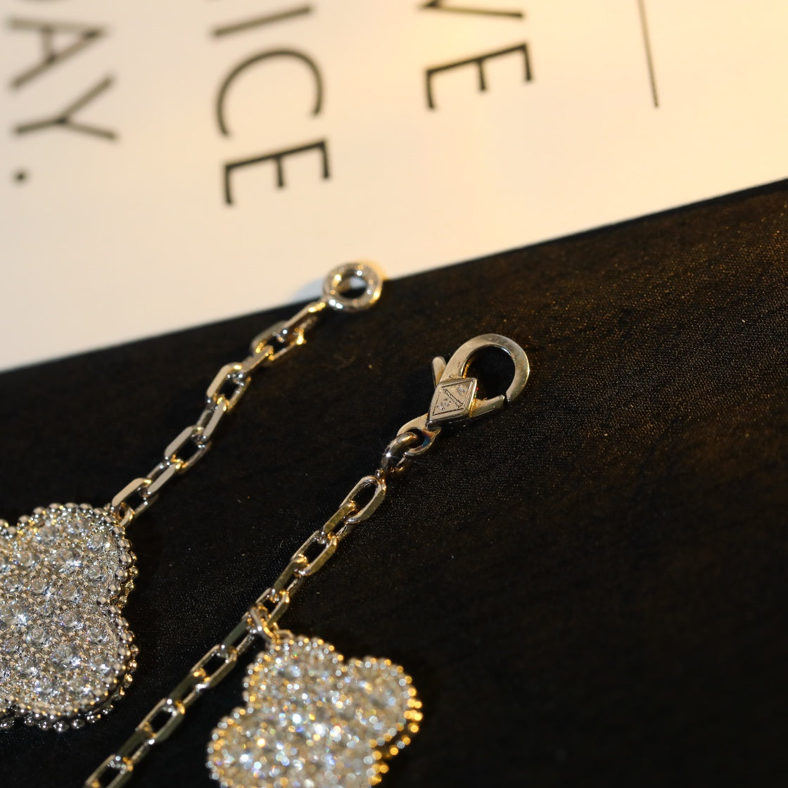 CLOVER BRACELET 5 MOTIF SILVER DIAMOND PAVED