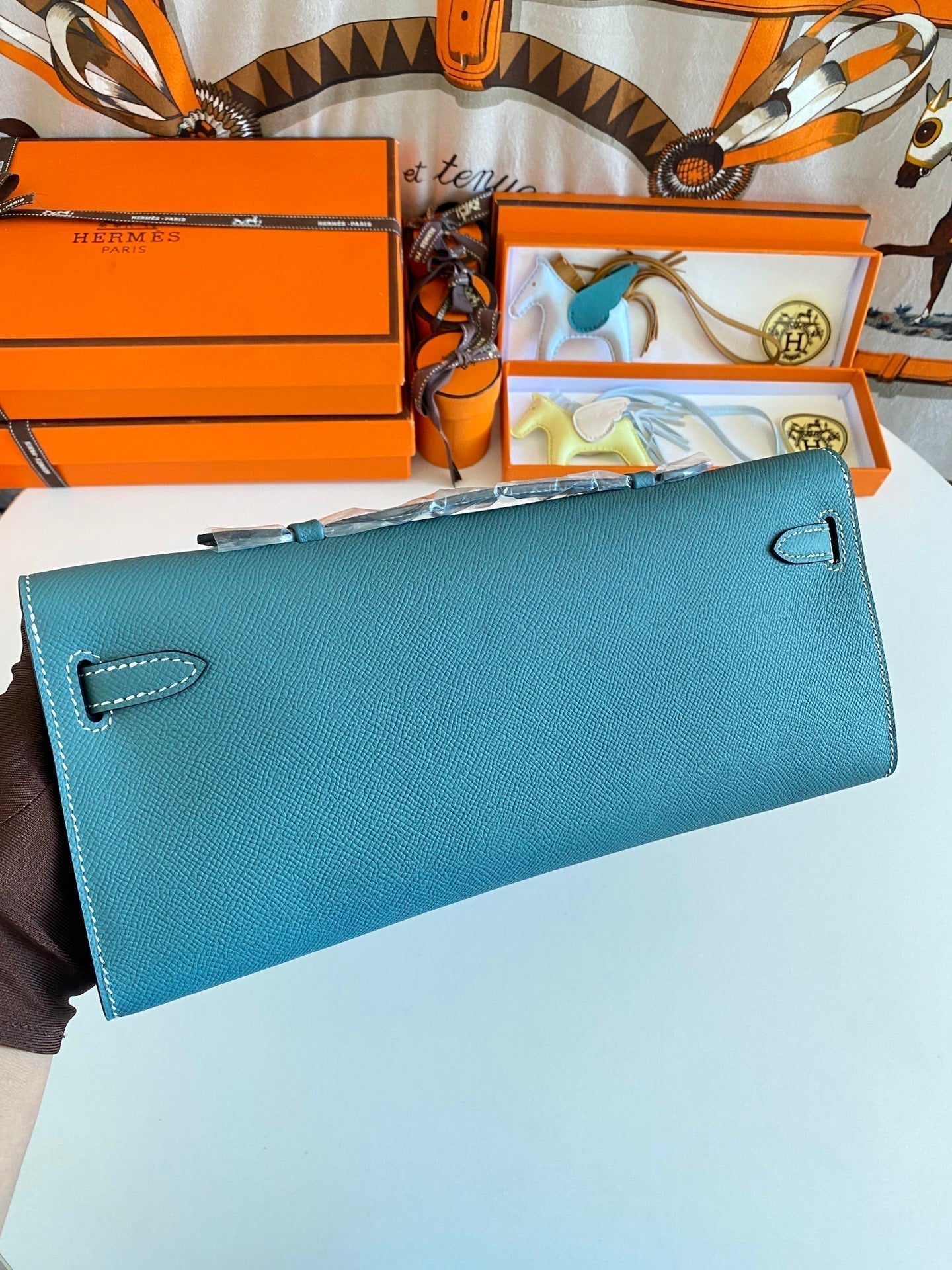 HM KELLY CUT 31 CUIR EPSOM BLEU SARCELLE QUINCAILLERIE ARGENTÉE 229063
