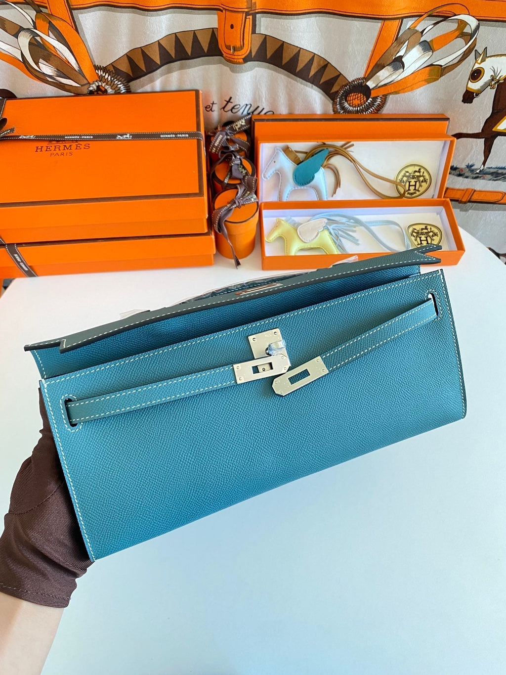HM KELLY CUT 31 CUIR EPSOM BLEU SARCELLE QUINCAILLERIE ARGENTÉE 229063