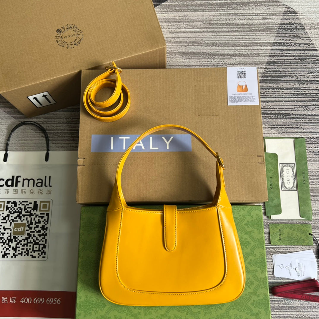 SAC À BANDOULIÈRE GG JACKIE SMALL 28 EN CUIR DE VEAU JAUNE