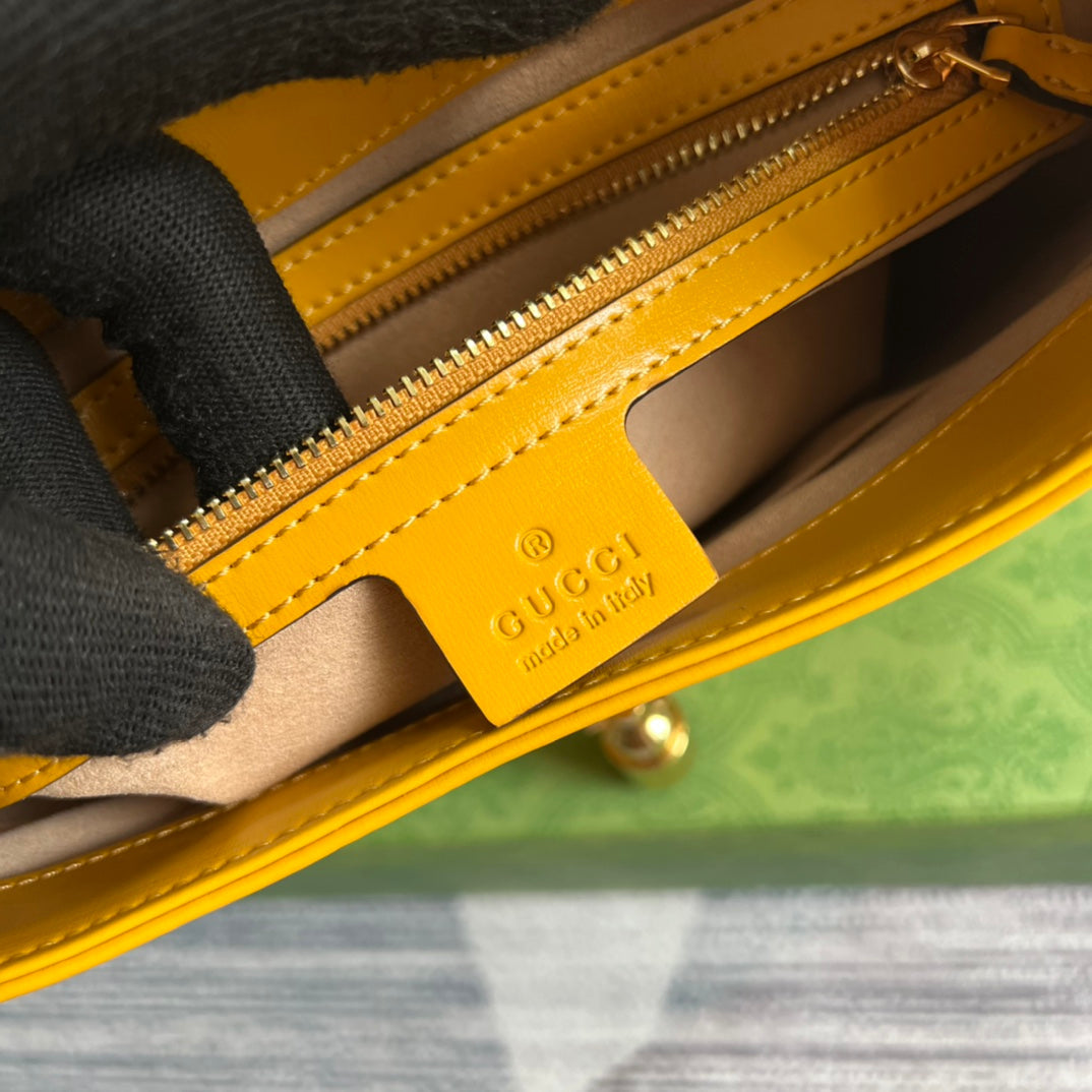 SAC À BANDOULIÈRE GG JACKIE SMALL 28 EN CUIR DE VEAU JAUNE