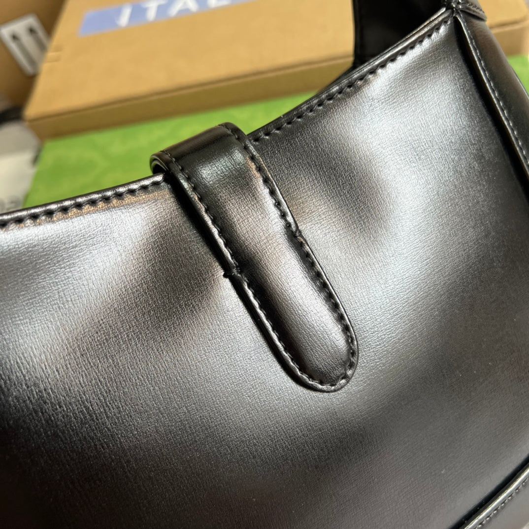 SAC À BANDOULIÈRE GG JACKIE SMALL 28 EN CUIR DE VEAU NOIR