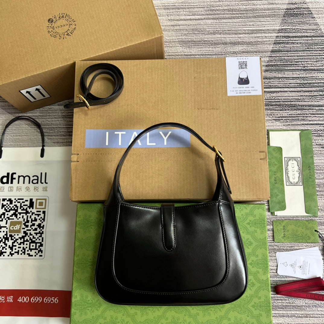 SAC À BANDOULIÈRE GG JACKIE SMALL 28 EN CUIR DE VEAU NOIR
