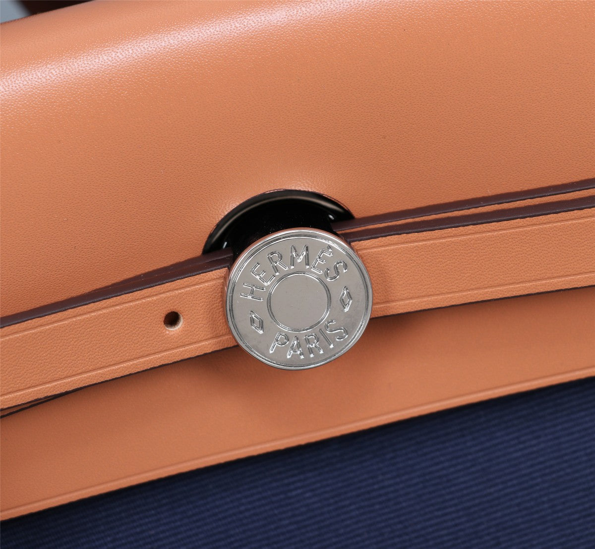 HM HERBAG ZIP 31 TOILE BLEU MARINE ET BRONZE