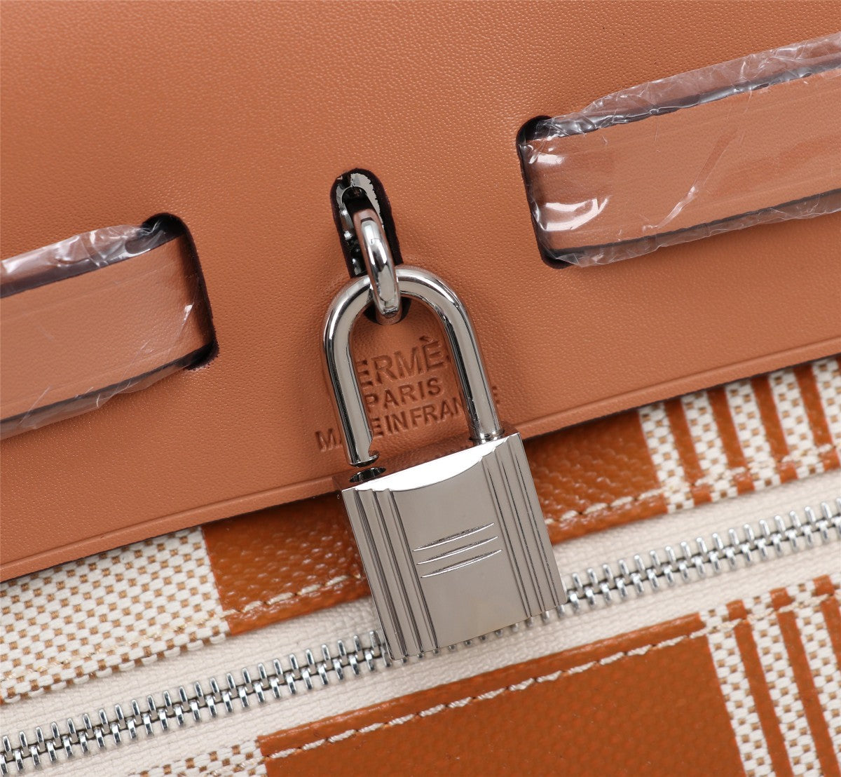 HM HERBAG ZIP 31 TOILE À MOTIF CENDRE ET CRÈME