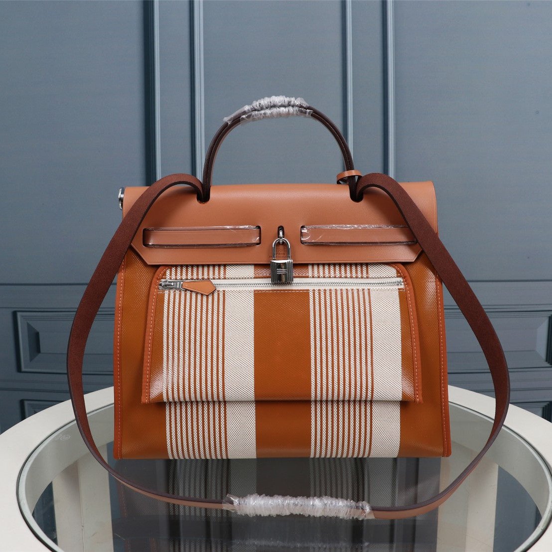 HM HERBAG ZIP 31 TOILE À MOTIF CENDRE ET CRÈME