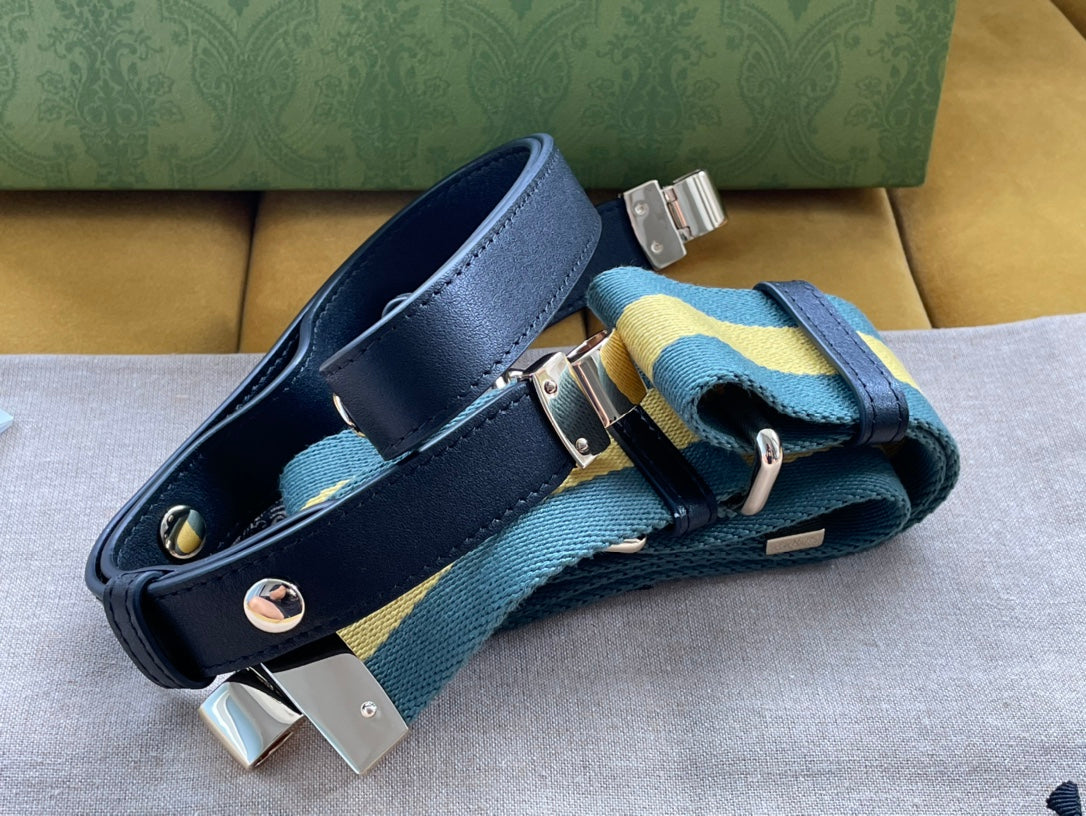 GG ATTACHE 23 PETIT SAC À BANDOULIÈRE EN CUIR DE VEAU NOIR