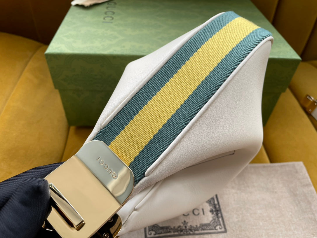 GG ATTACHE 23 PETIT SAC À BANDOULIÈRE EN CUIR DE VEAU BLANC