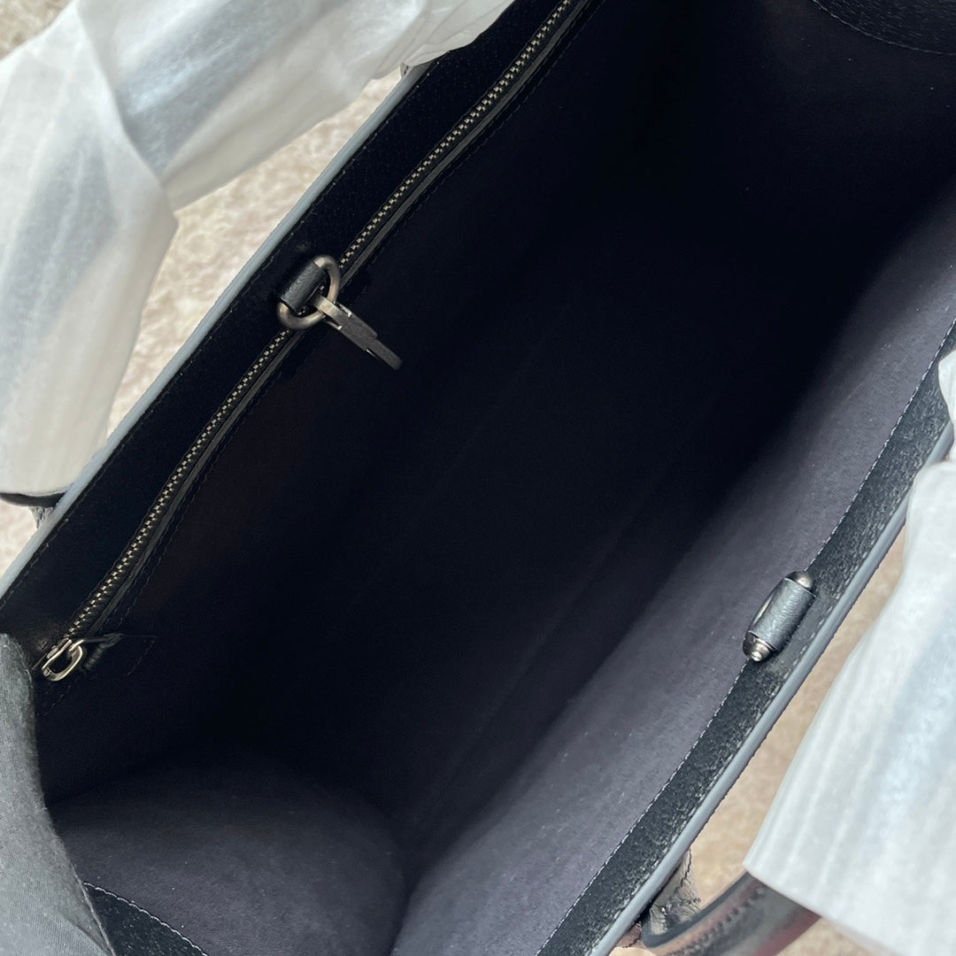SAC CABAS MOYEN IMPRIMÉ TIGRE 38 EN TOILE NOIRE ET BORDURE EN CUIR