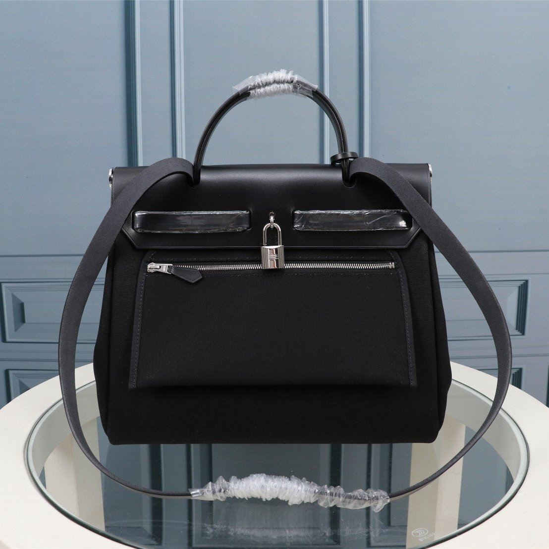 HM HERBAG ZIP 31 CUIR DE VEAU NOIR